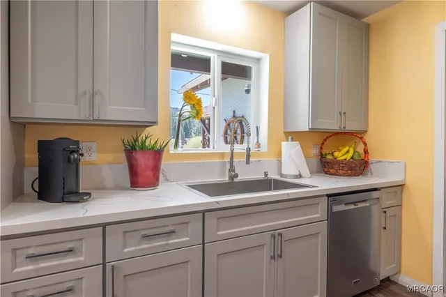 $569,900 | 42966 Moonridge Road, Big Bear Lake, CA 92315