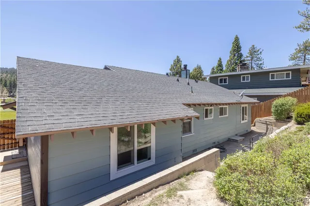 $569,900 | 42966 Moonridge Road, Big Bear Lake, CA 92315