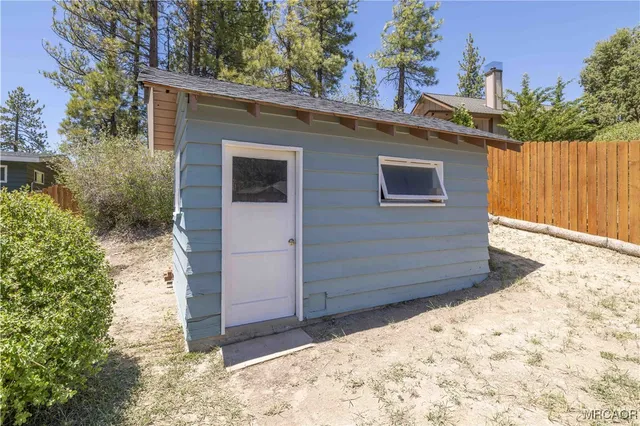 $569,900 | 42966 Moonridge Road, Big Bear Lake, CA 92315