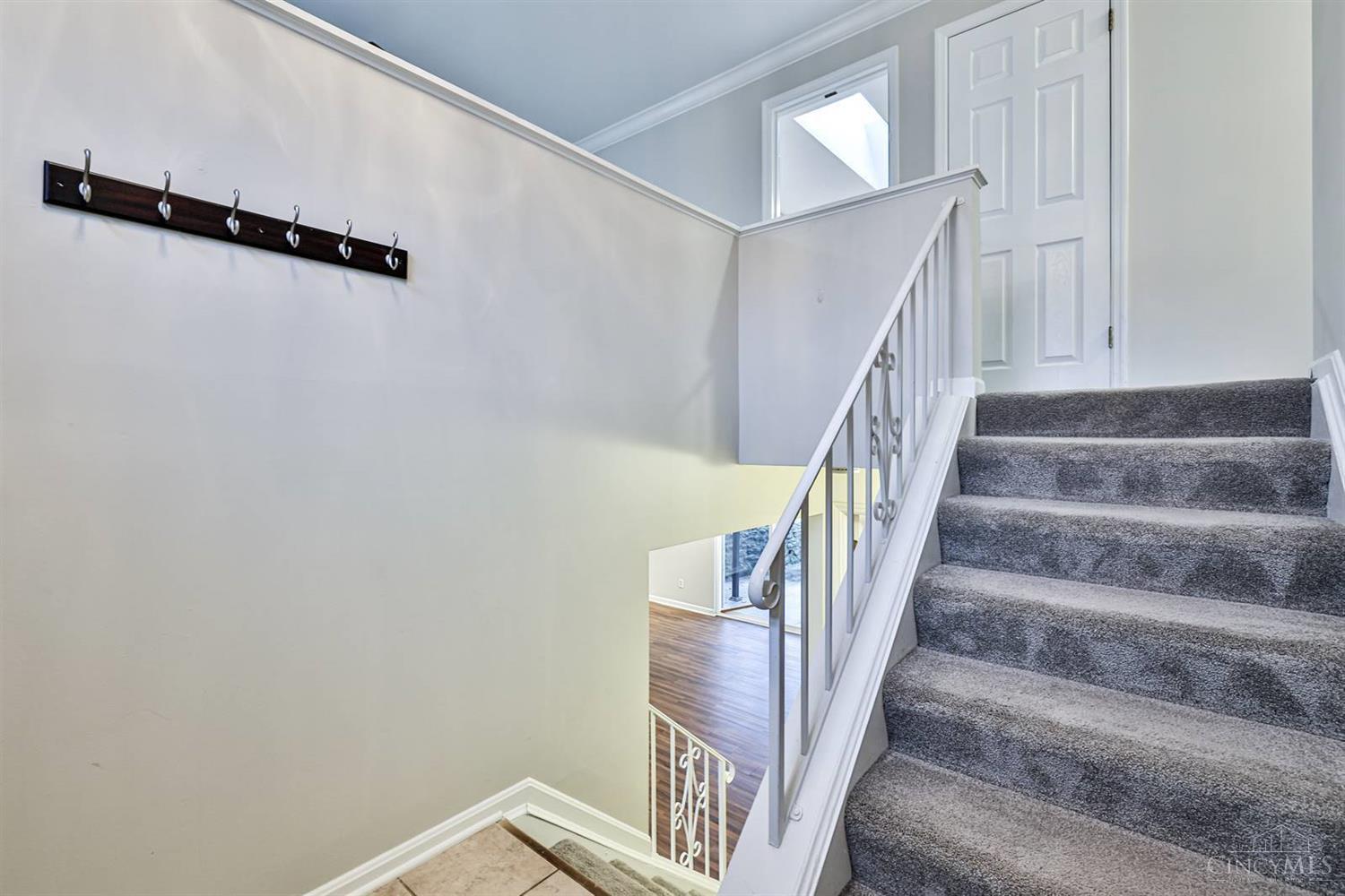 1541 Oldbridge Road Cincinnati, OH 45230 - Photo 4 of 39 Gallery Image 4
