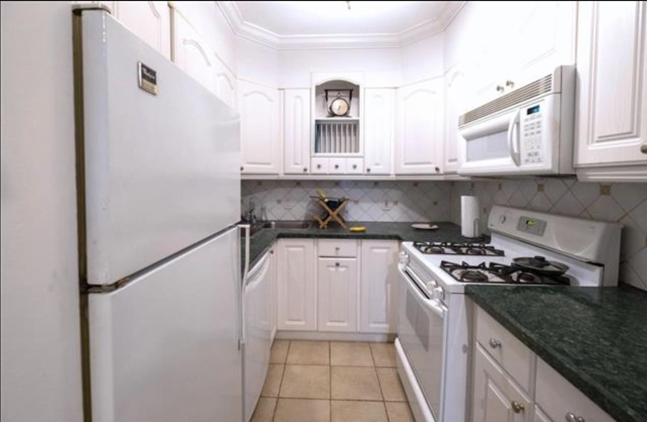 159 Newark Street, Unit 2D Hoboken, NJ 07030 - Photo 5 of 9