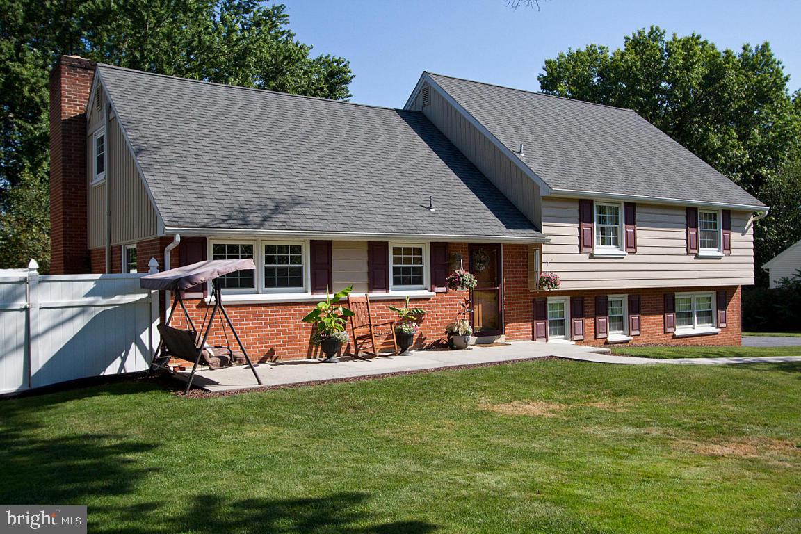 411 Ruth Ridge Drive Lancaster, PA 17601 - Photo 7 of 56 Gallery Image 7