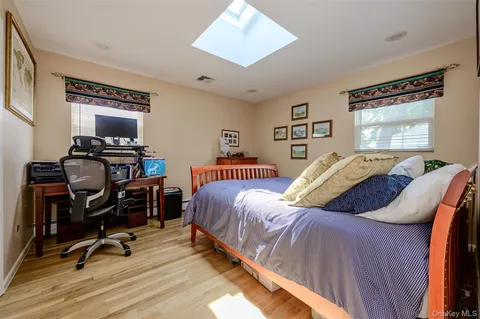 $969,000 | 262 Rose Street, Massapequa Park, NY 11762