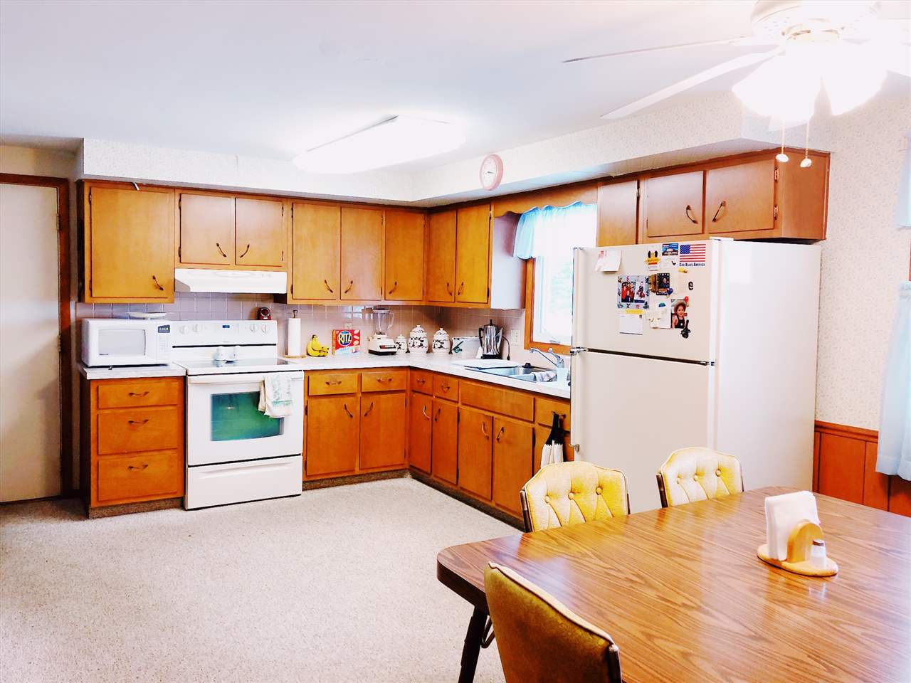 9505 Roberts Road Woodburn, IN 46797 - Photo 4 of 8