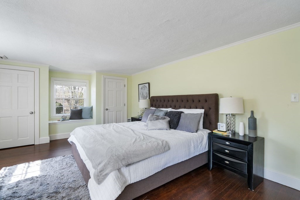 39 Arlington Road Brookline, MA 02467 - Photo 16 of 33