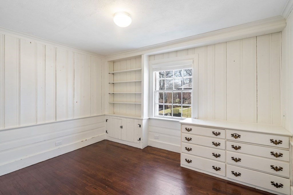 39 Arlington Road Brookline, MA 02467 - Photo 21 of 33