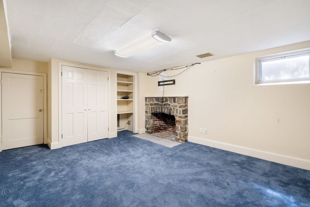 39 Arlington Road Brookline, MA 02467 - Photo 24 of 33