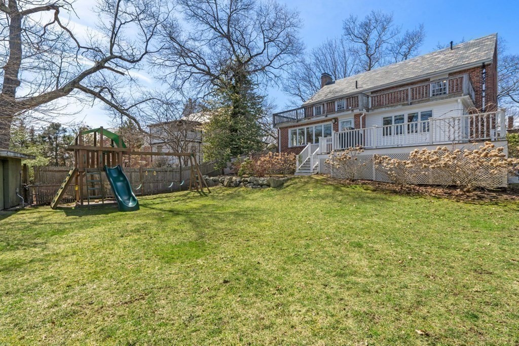 39 Arlington Road Brookline, MA 02467 - Photo 27 of 33