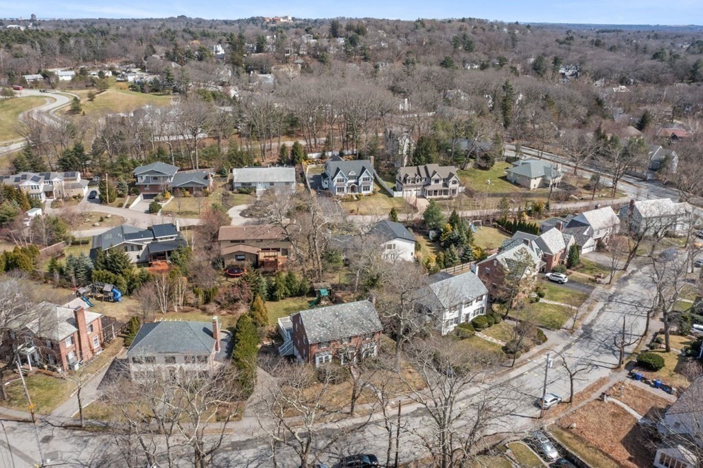 39 Arlington Road Brookline, MA 02467 - Photo 32 of 33