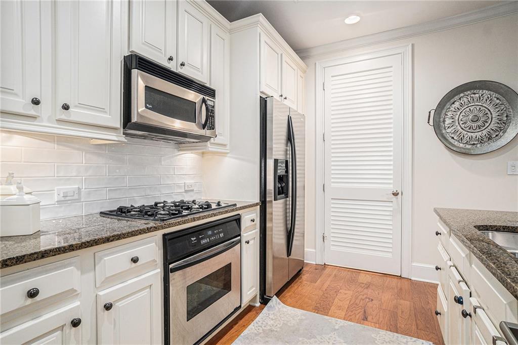 4905 Ivy Ridge Drive Southeast, Unit 202 Atlanta, GA 30339 - Photo 6 of 28