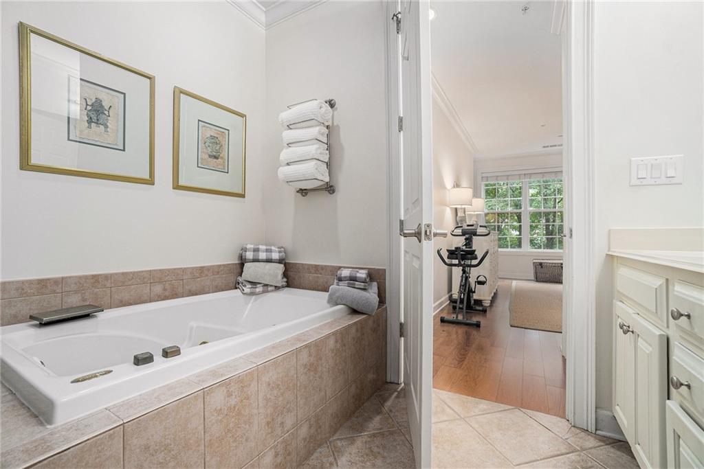 4905 Ivy Ridge Drive Southeast, Unit 202 Atlanta, GA 30339 - Photo 9 of 28