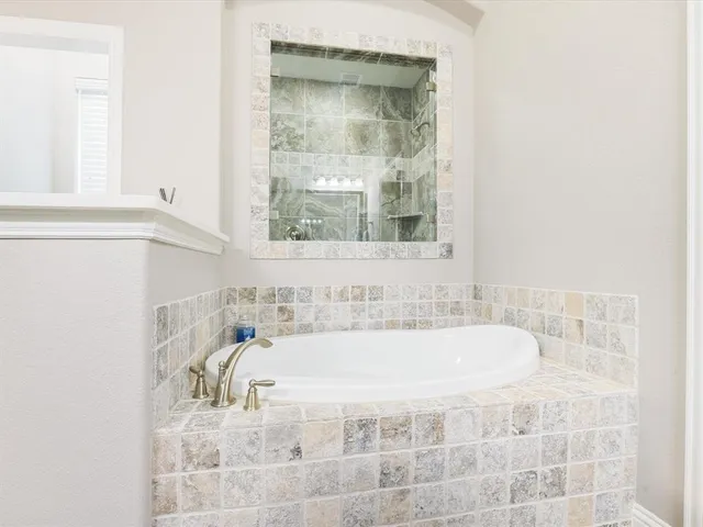 $822,500 | 108 Wiltshire Boulevard, Lewisville, TX 75056