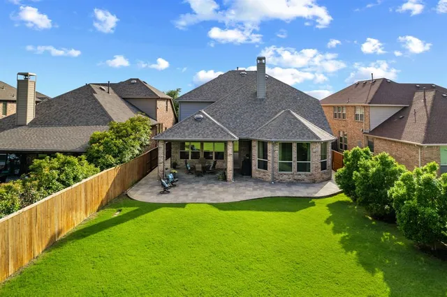 $822,500 | 108 Wiltshire Boulevard, Lewisville, TX 75056