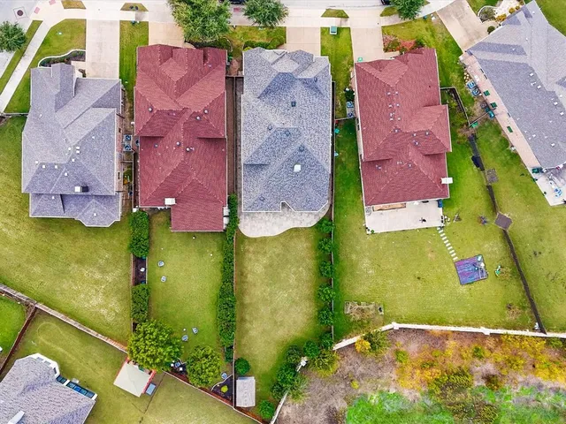 $822,500 | 108 Wiltshire Boulevard, Lewisville, TX 75056