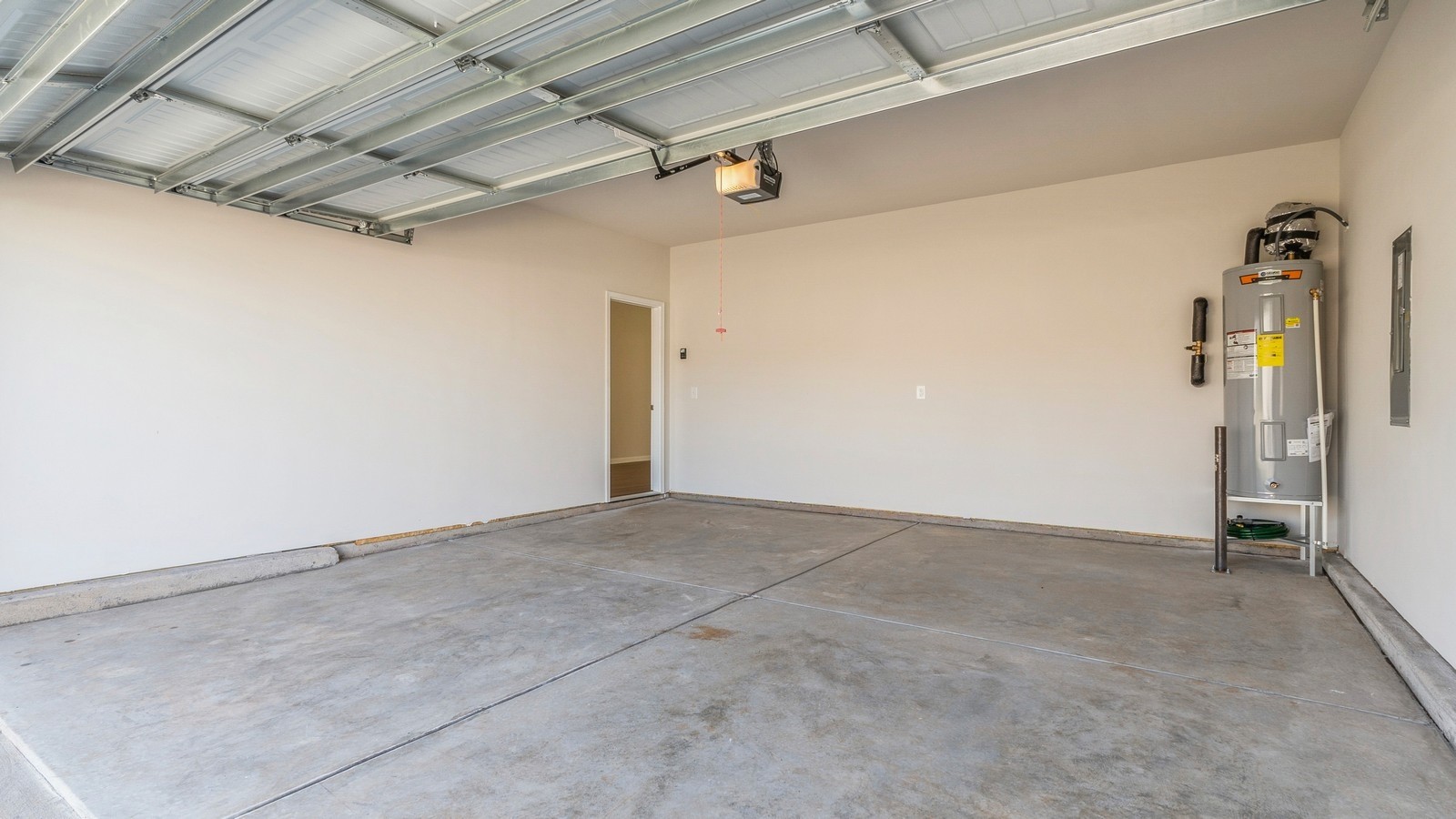 2333 Nabali Way Murfreesboro, TN 37127 - Photo 5 of 38 a view of an empty room