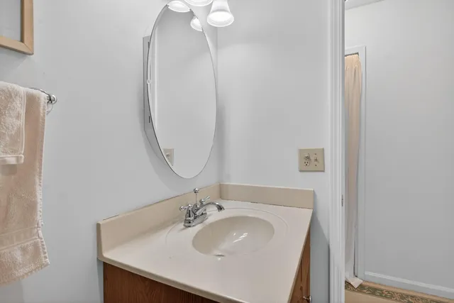 $109,900 | 806 West Michigan Avenue, Unit 108W, Jackson, MI 49202