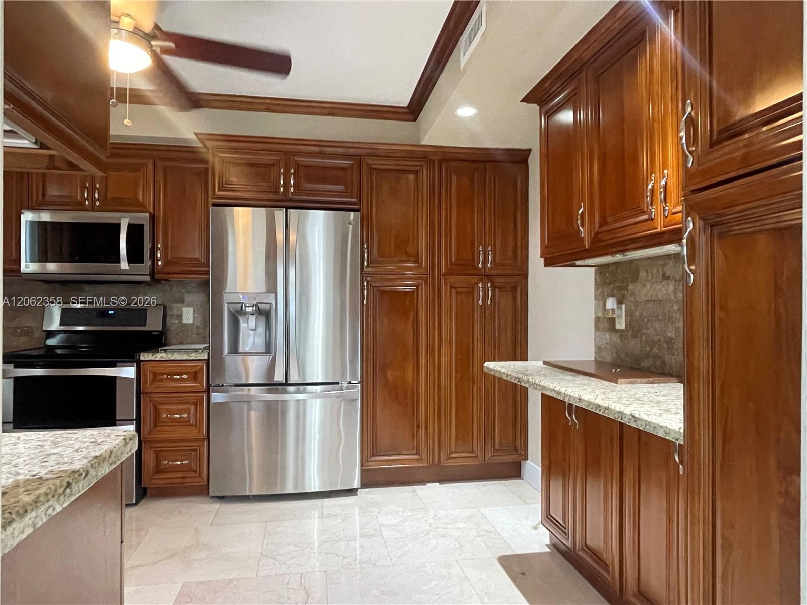 383 Southwest 25th Road Miami, FL 33129 - Photo 13 of 33 Gallery Image 13