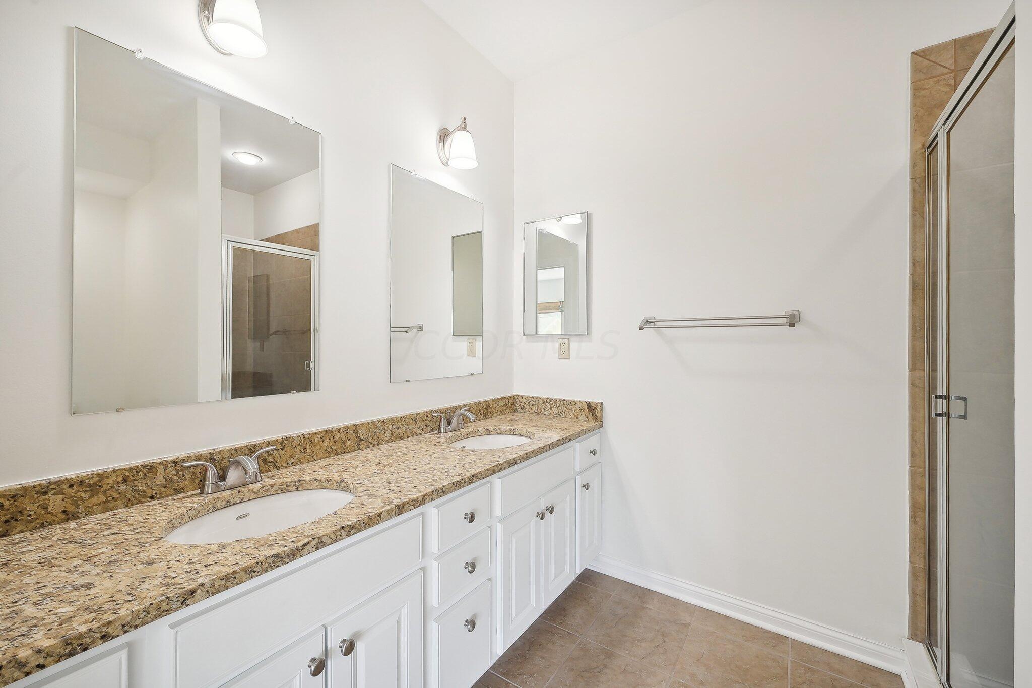 1766 Ridgecliff Road Columbus, OH 43221 - Photo 28 of 35 Ridgecliff Rd-032