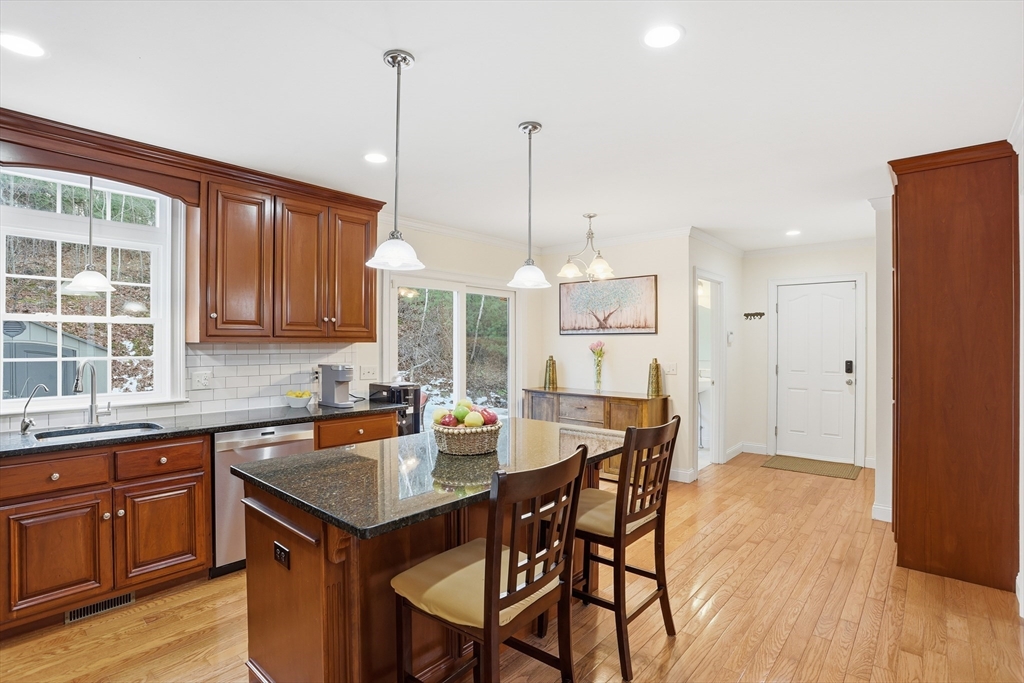 40 Forbush Mill Road Bolton, MA 01740 - Photo 15 of 35