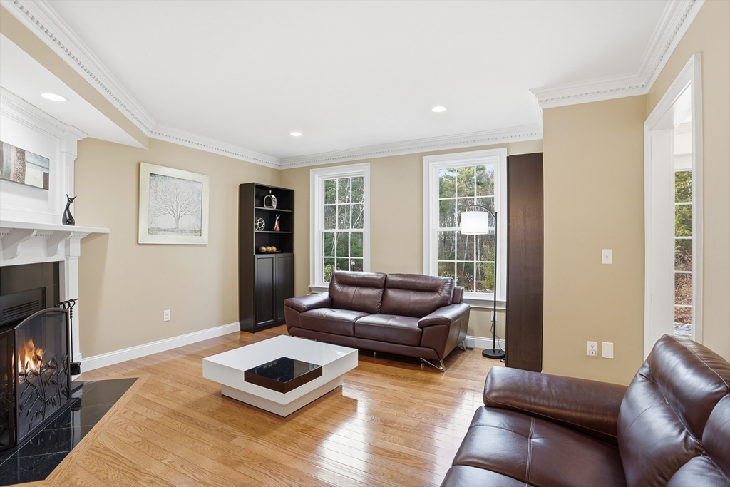 40 Forbush Mill Road Bolton, MA 01740 - Photo 4 of 35