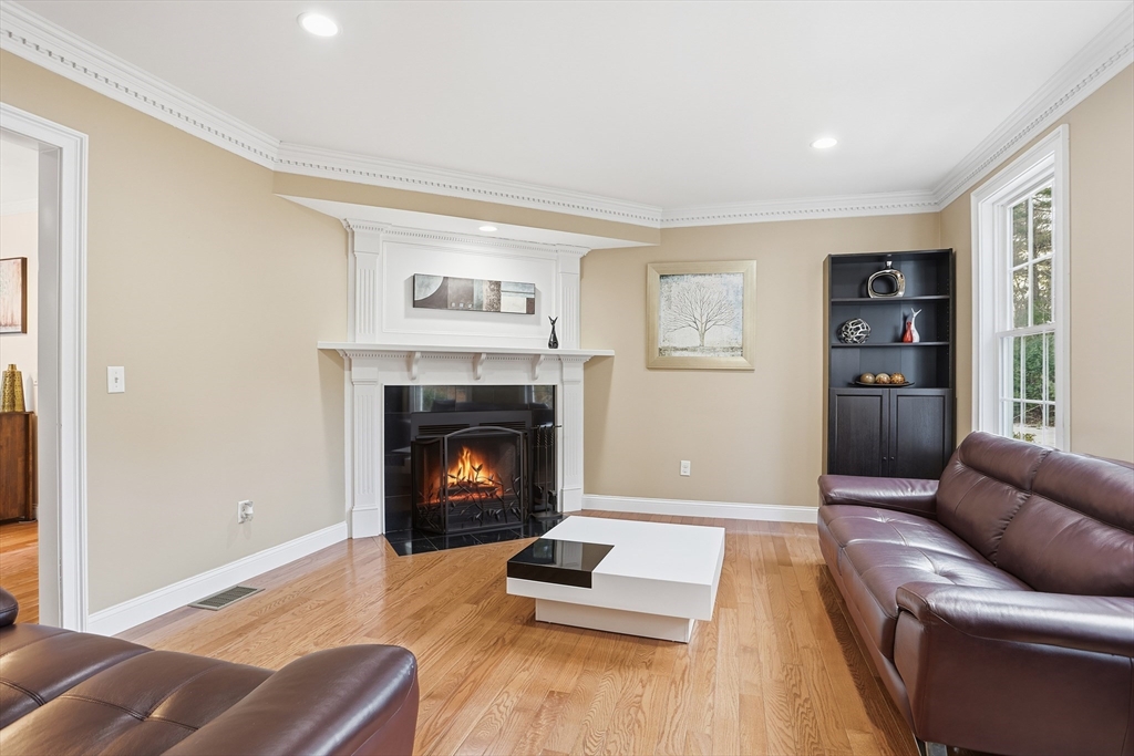 40 Forbush Mill Road Bolton, MA 01740 - Photo 5 of 35