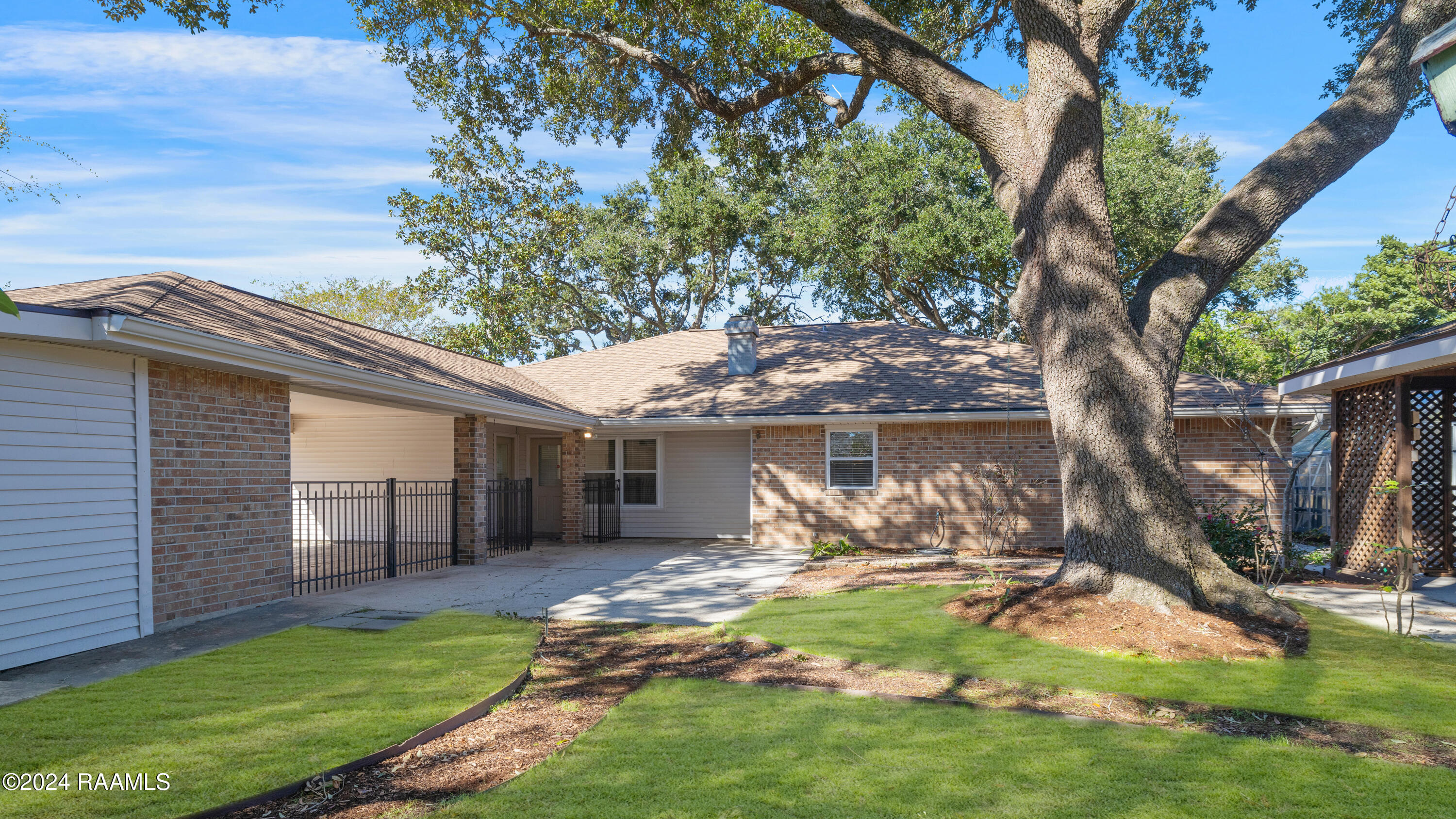 403 South Beau Pre Road Lafayette, LA 70508 - Photo 29 of 32 403 Beau Pre-26