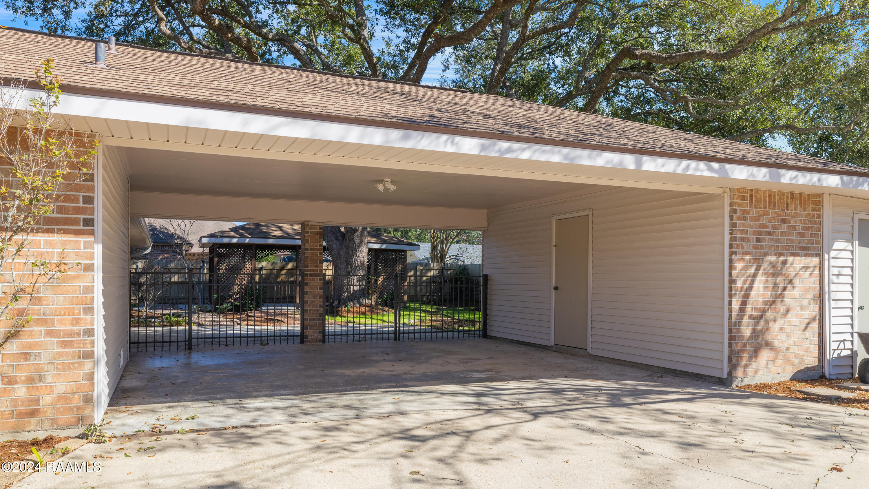 403 South Beau Pre Road Lafayette, LA 70508 - Photo 31 of 32 403 Beau Pre-28