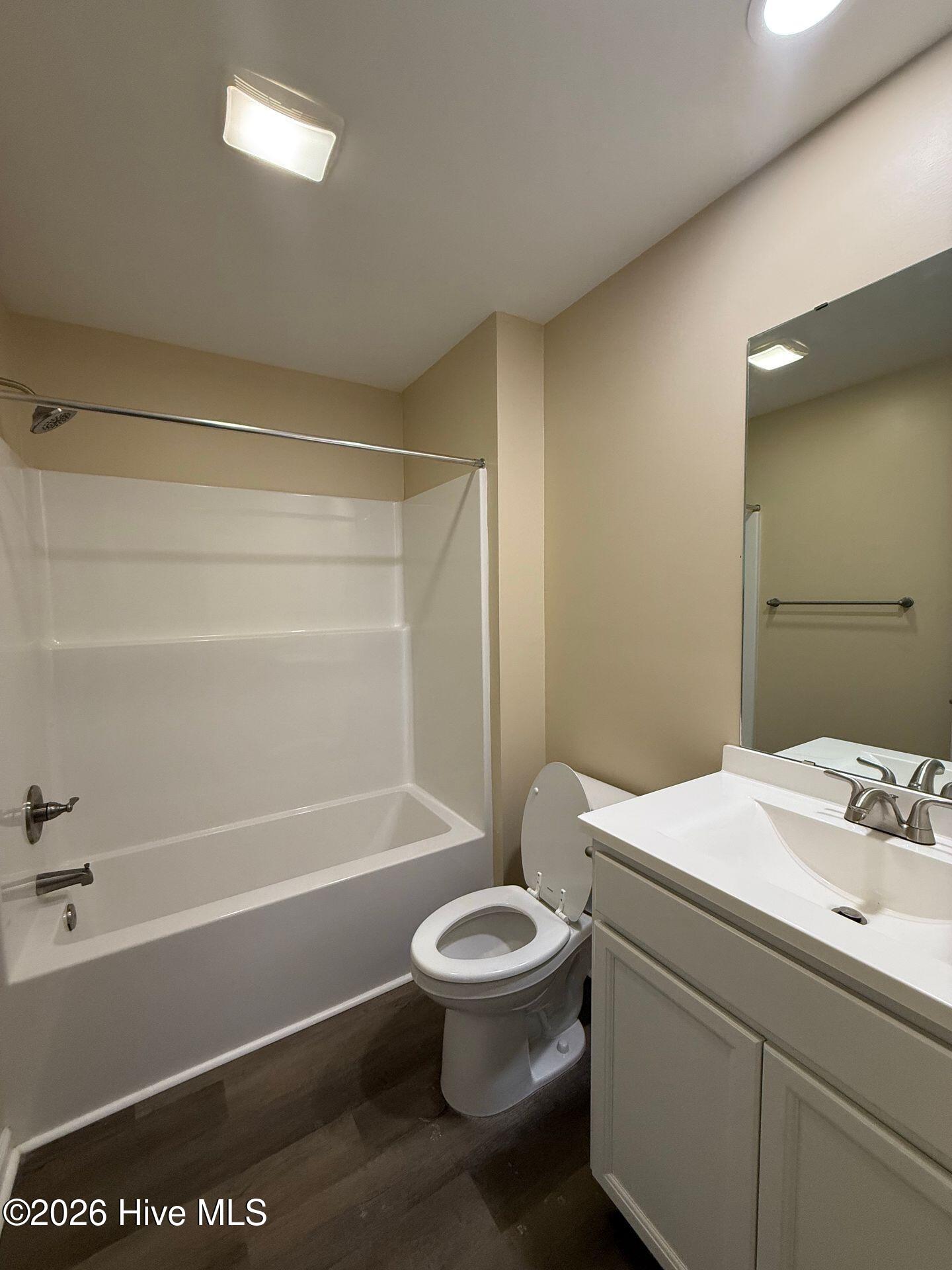 201 Fire Tower Road, Unit 12 Richlands, NC 28574 - Photo 5 of 7 master bathroom