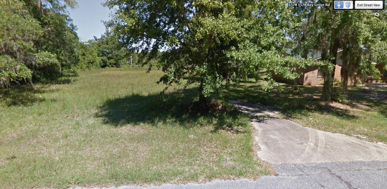 1578 Bay Grove Road Freeport, FL 32439 - Photo 5 of 6 a view of a yard