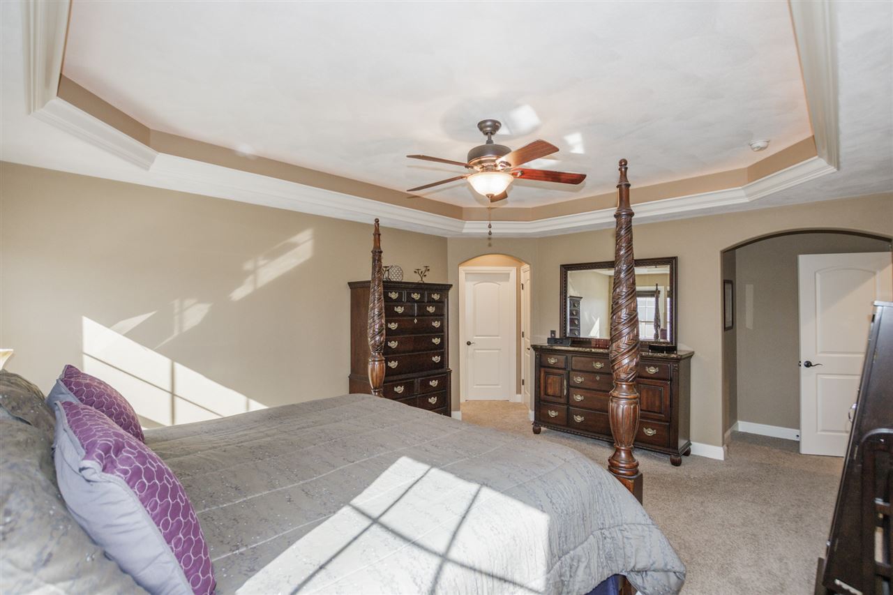 4 Bishops Court Washington, IL 61571 - Photo 14 of 36 Gallery Image 14