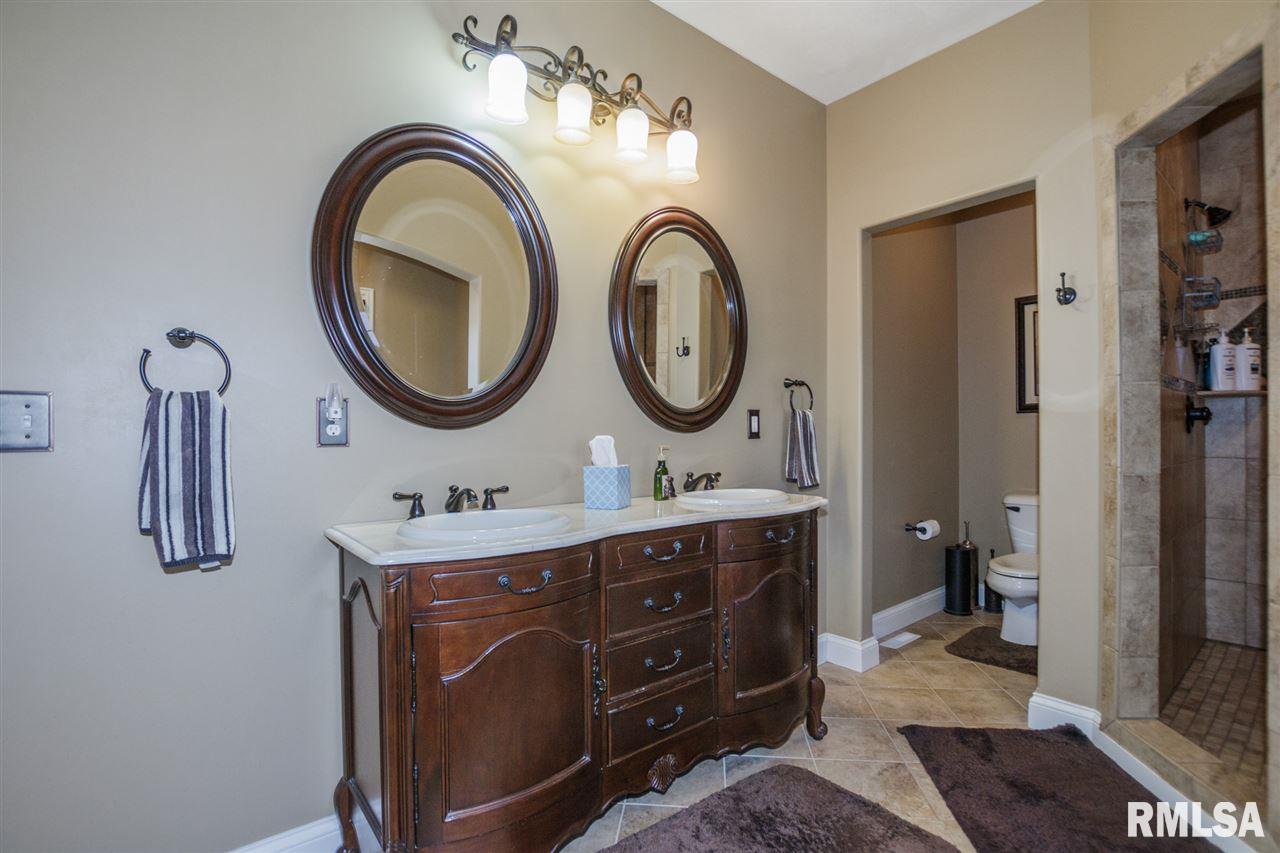 4 Bishops Court Washington, IL 61571 - Photo 17 of 36 Gallery Image 17