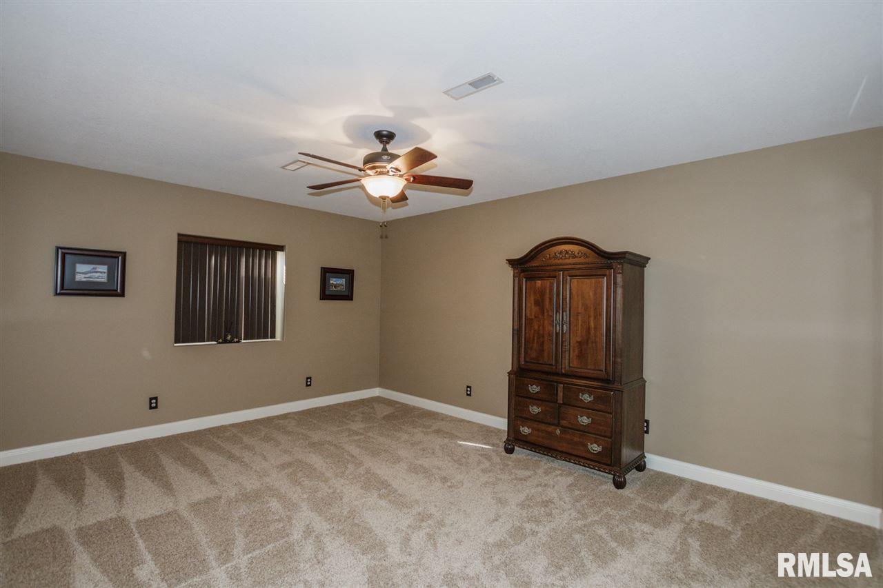 4 Bishops Court Washington, IL 61571 - Photo 28 of 36 Gallery Image 28