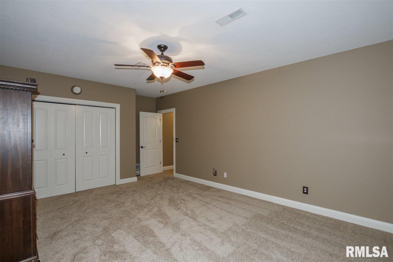 4 Bishops Court Washington, IL 61571 - Photo 29 of 36 Gallery Image 29