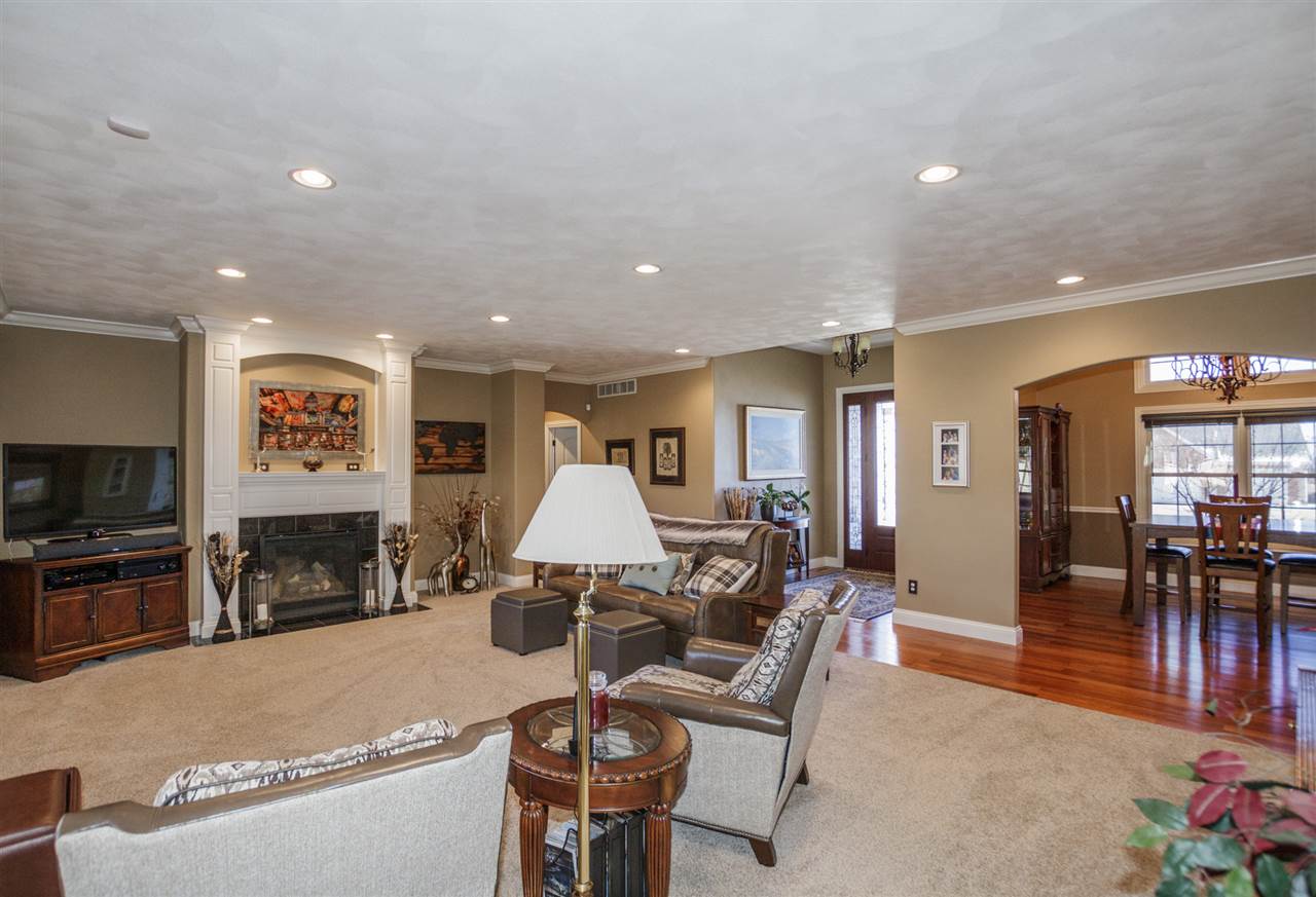 4 Bishops Court Washington, IL 61571 - Photo 4 of 36 Gallery Image 4