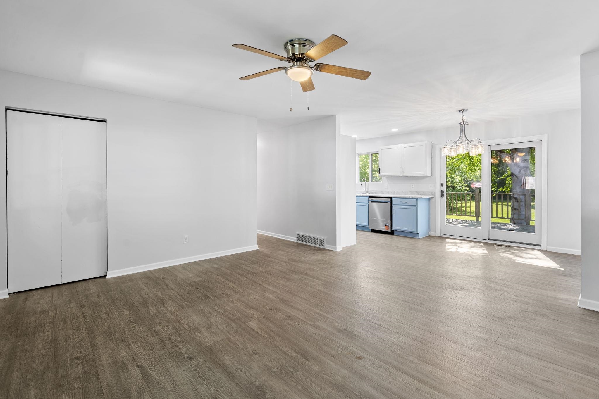8714 South Maple City Road Maple City, MI 49664 - Photo 11 of 52 1947788-e37b7c0a-6462-4967-af8c-a0b5db3df57f.JPG