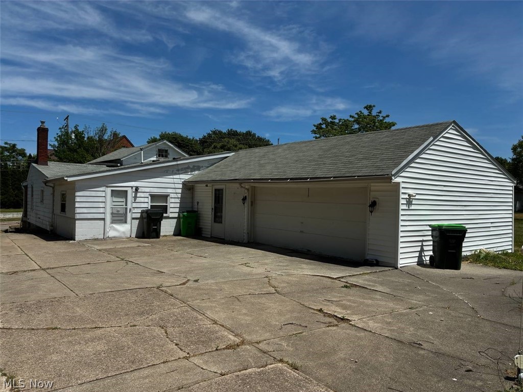 1440 Rockefeller Road Wickliffe, OH 44092 - Photo 4 of 11