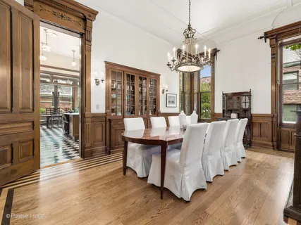 $6,000,000 | 1454 North Dearborn Street, Chicago, IL 60610