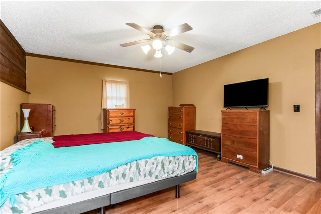 12086 Mike Road Lexington, MO 64067 - Photo 8 of 31 Gallery Image 8