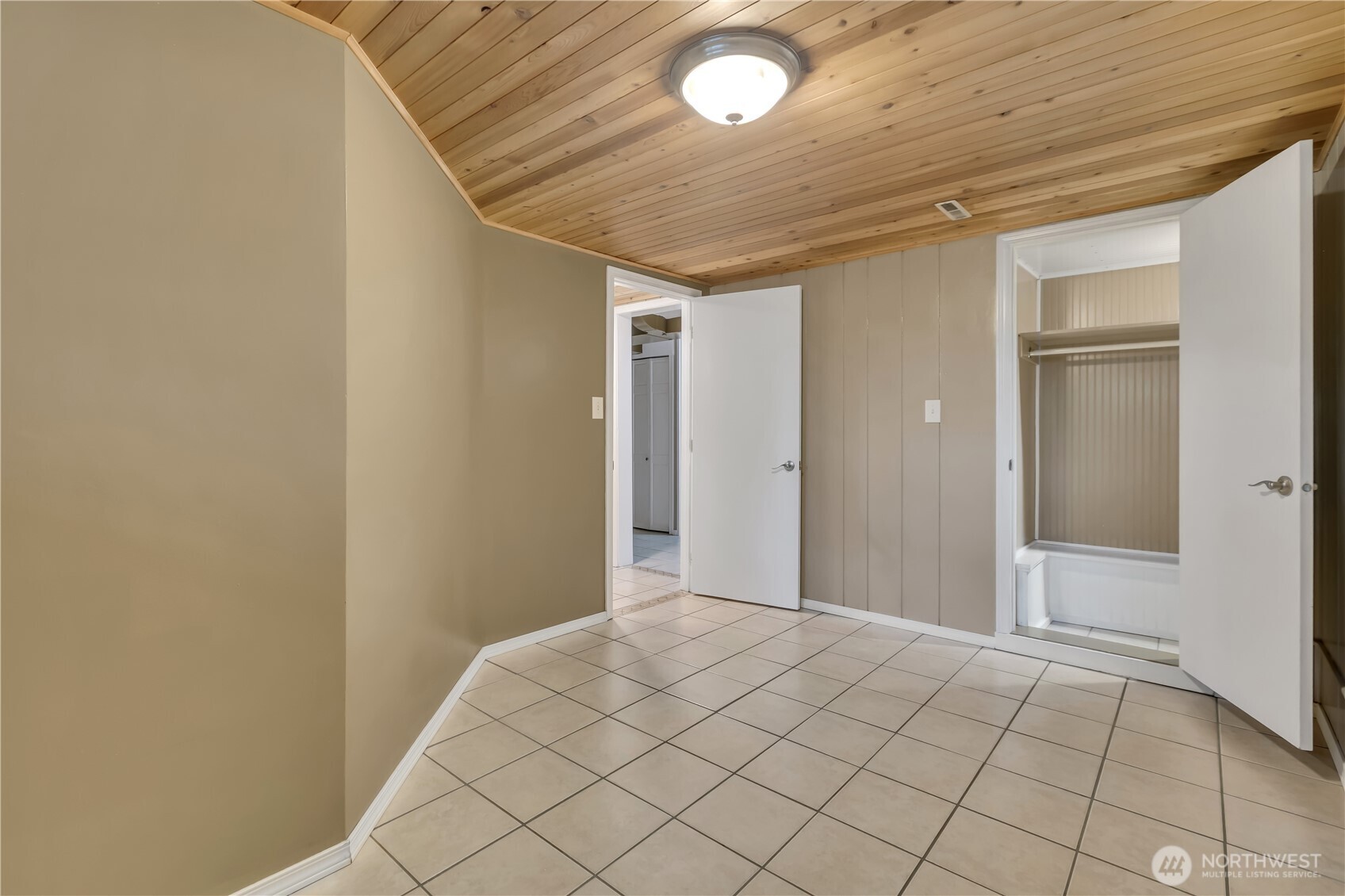 13733 Southeast 272nd Street Kent, WA 98042 - Photo 25 of 40 a view of an empty room