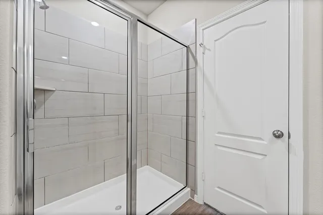 a bathroom with a bathtub