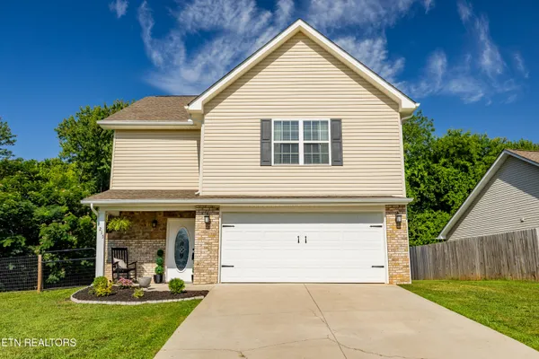 $375,000 | 215 Rye Drive, Maryville, TN 37801