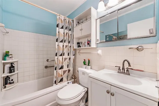 $119,000 | 5665 40th Avenue North, Unit 407, Kenneth City, FL 33709