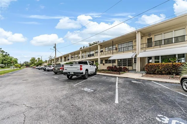 $119,000 | 5665 40th Avenue North, Unit 407, Kenneth City, FL 33709