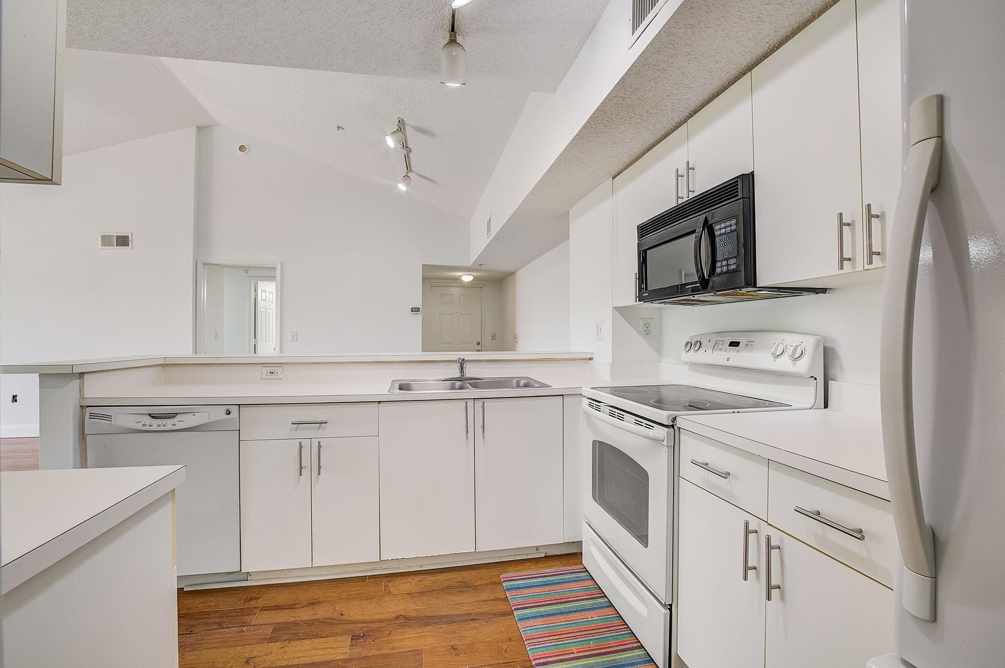 3854 Lyons Road, Unit 3075 Coconut Creek, FL 33073 - Photo 9 of 29 Photo 9
