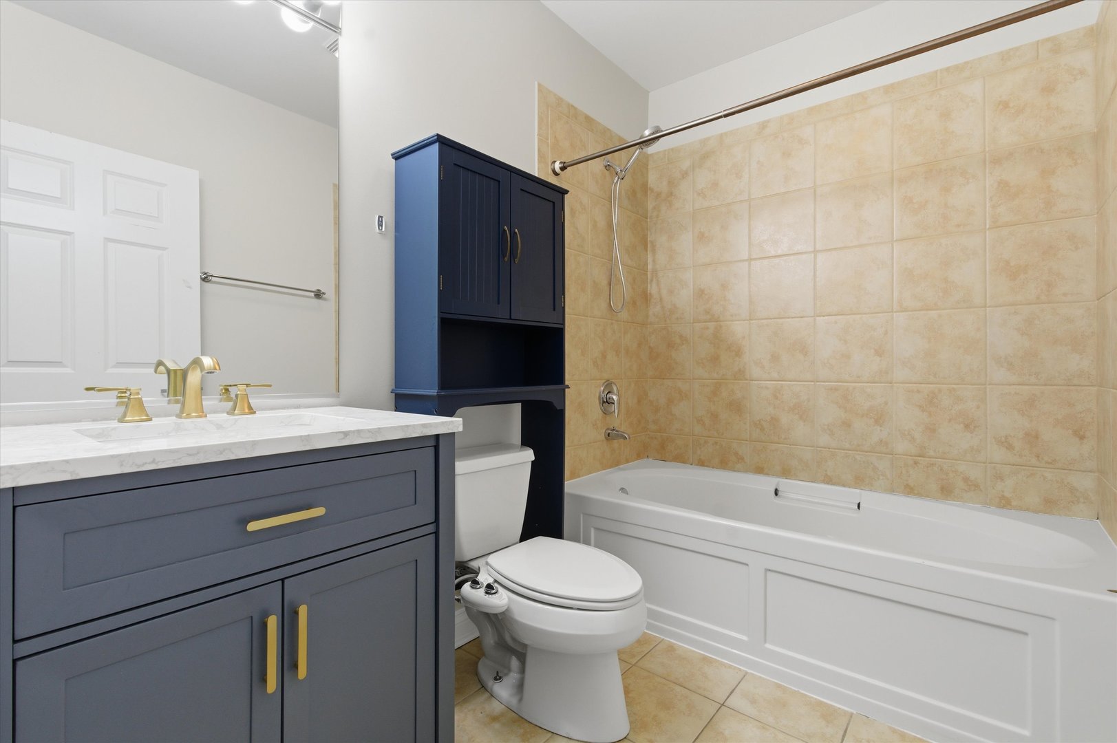 8 West Monroe Street, Unit 2005 Chicago, IL 60603 - Photo 14 of 23