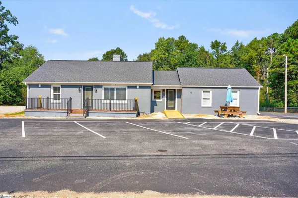 $400,000 | 5250 Highway 221, Roebuck, SC 29376
