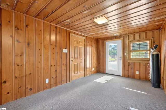 $439,000 | 5250 Highway 221, Roebuck, SC 29376