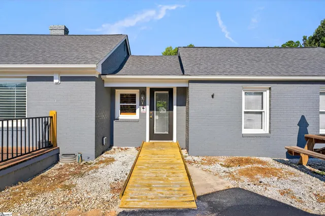 $439,000 | 5250 Highway 221, Roebuck, SC 29376