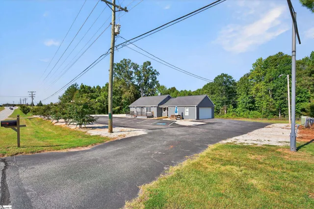 $439,000 | 5250 Highway 221, Roebuck, SC 29376