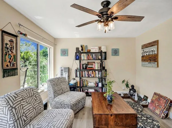 $6,500 | 2099 Northeast 4th Court, Boca Raton, FL 33431